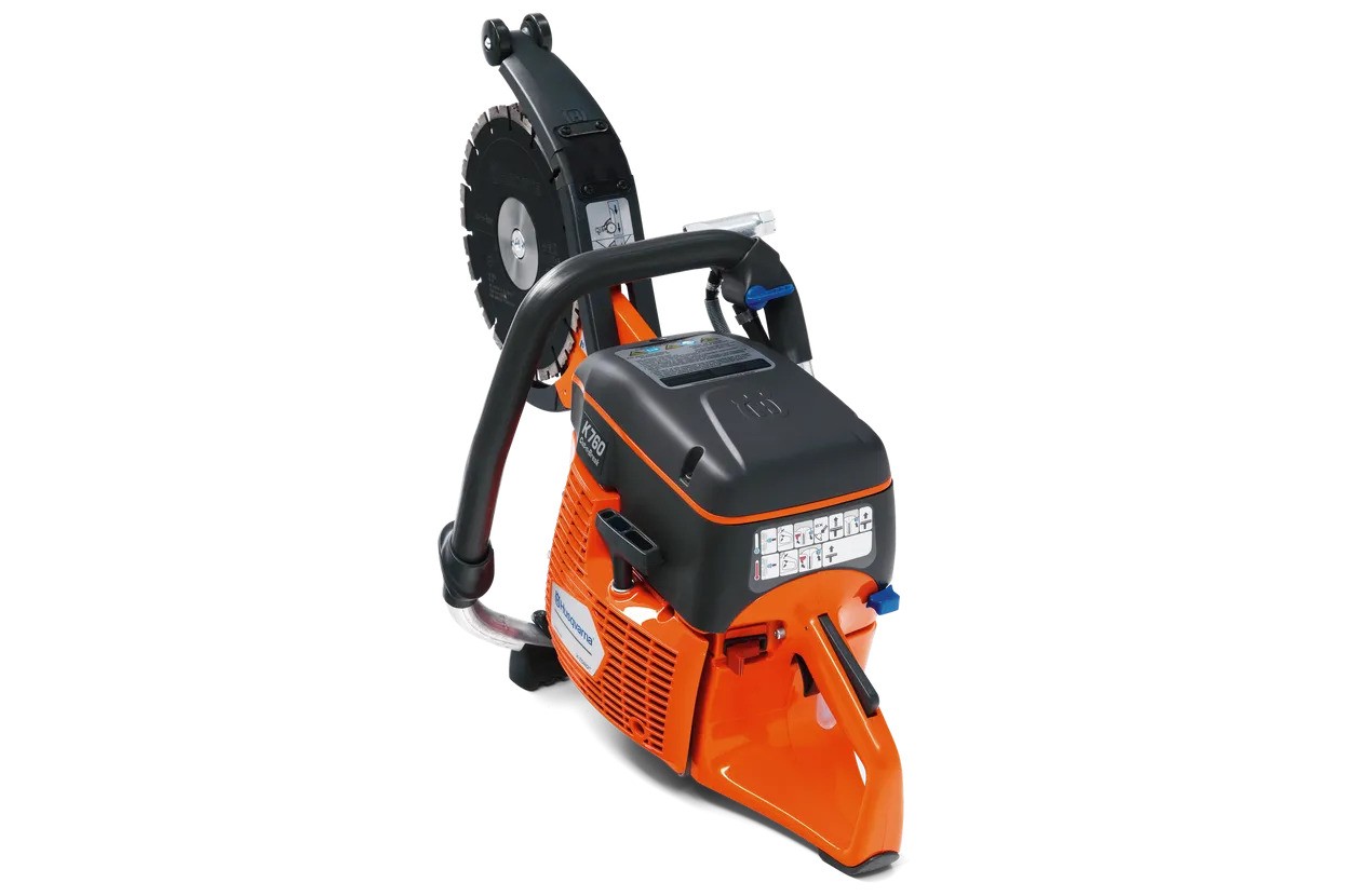 ezgif-588527ab28bd5c 2 stroke cut n break saw hire